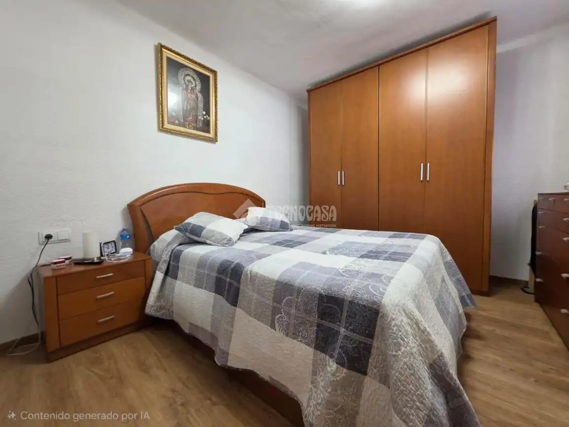 Habitación de Piso en venta en Santa Coloma de Gramenet con Aire acondicionado, Calefacción y Parquet