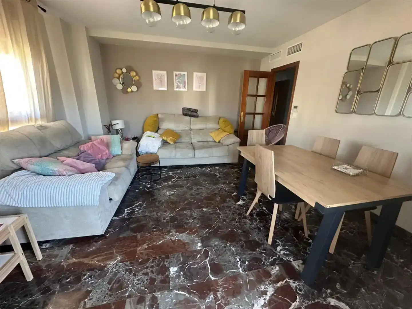 Sala d'estar de Pis en venda en  Jaén Capital amb Aire condicionat, Piscina i Balcó