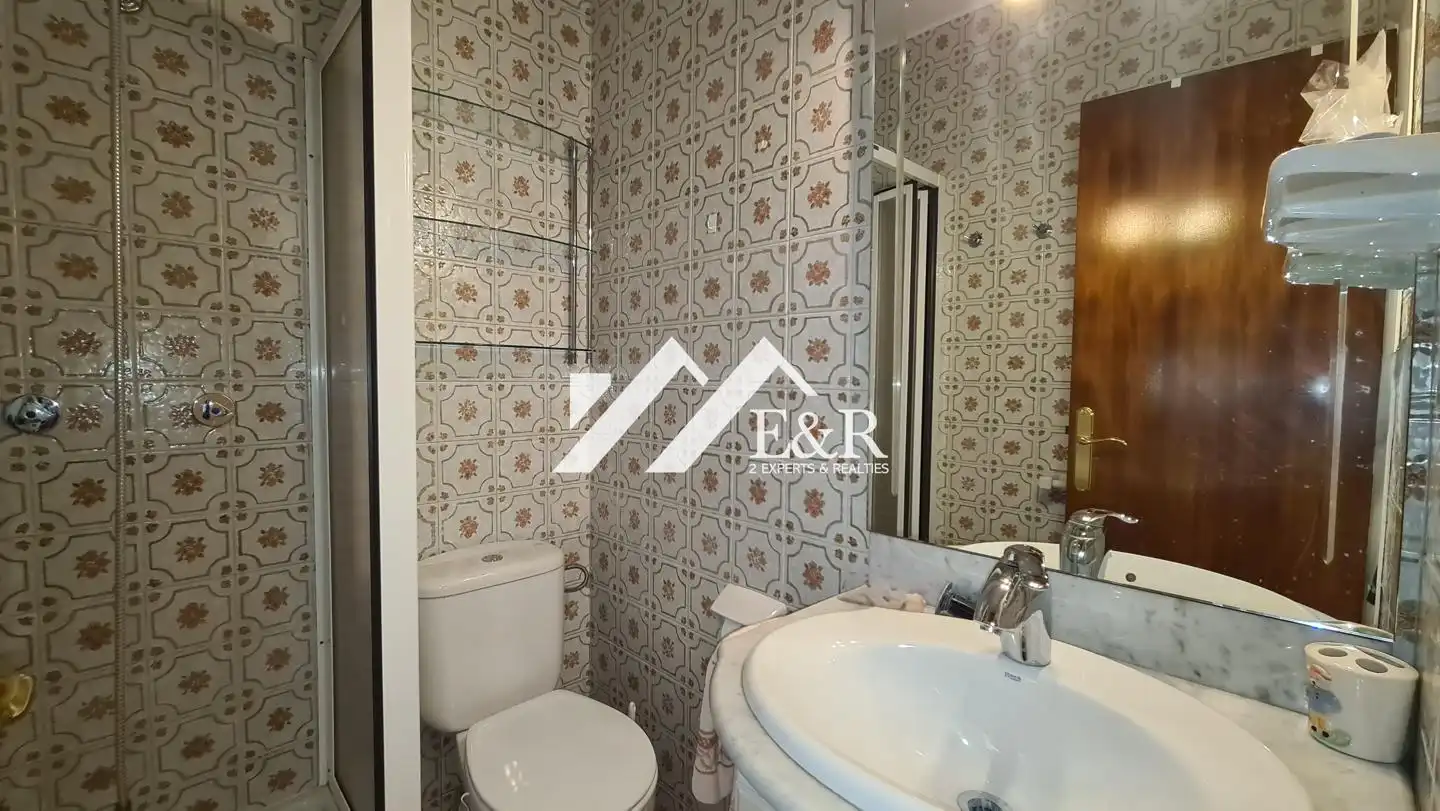 Baño de Piso de alquiler en Andorra la Vella con Terraza
