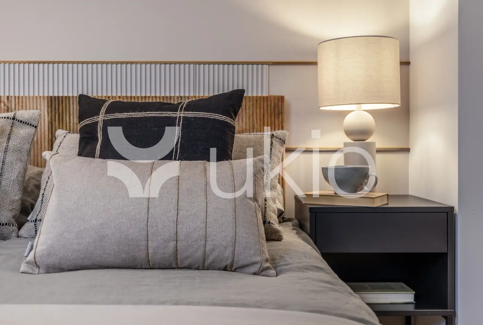 Schlafzimmer von Wohnungen zur Miete in Madrid mit Klimaanlage, Heizung und Terrasse