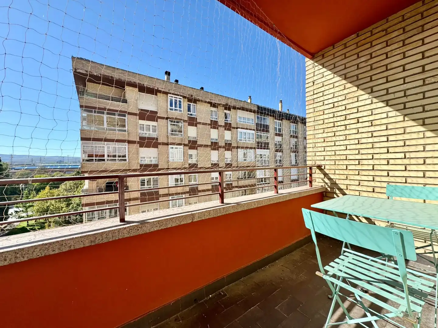 Piso con ascensor en alquiler en Jacinto Benavente Kalea
