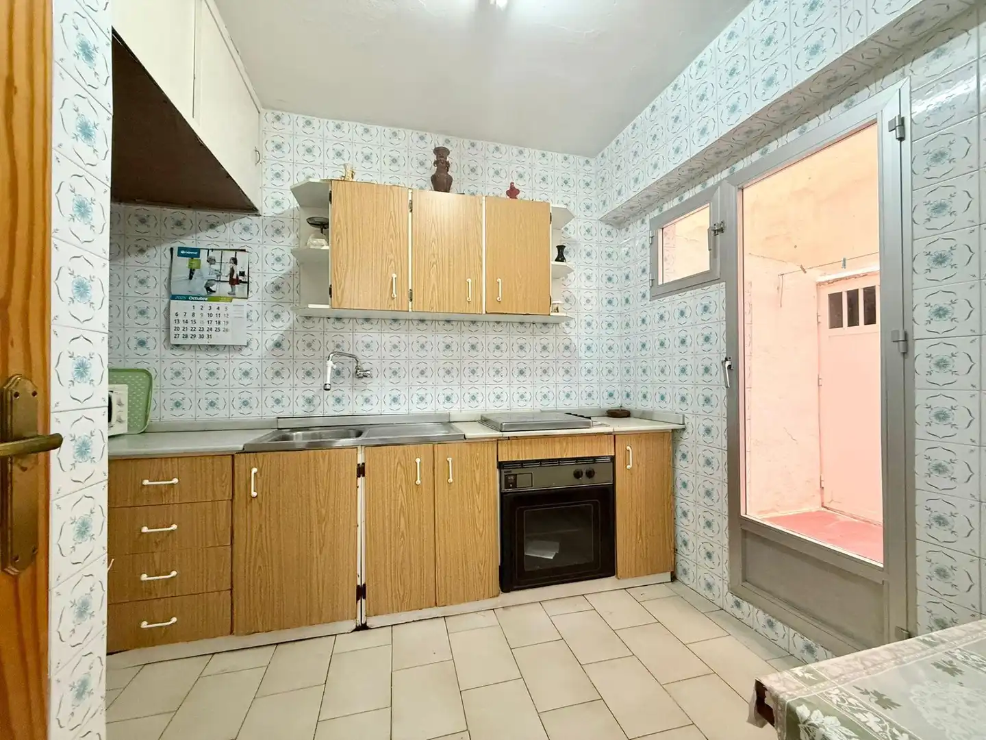 Küche von Wohnung zum Verkauf in Almería mit Klimaanlage, Möbliert und Balkon