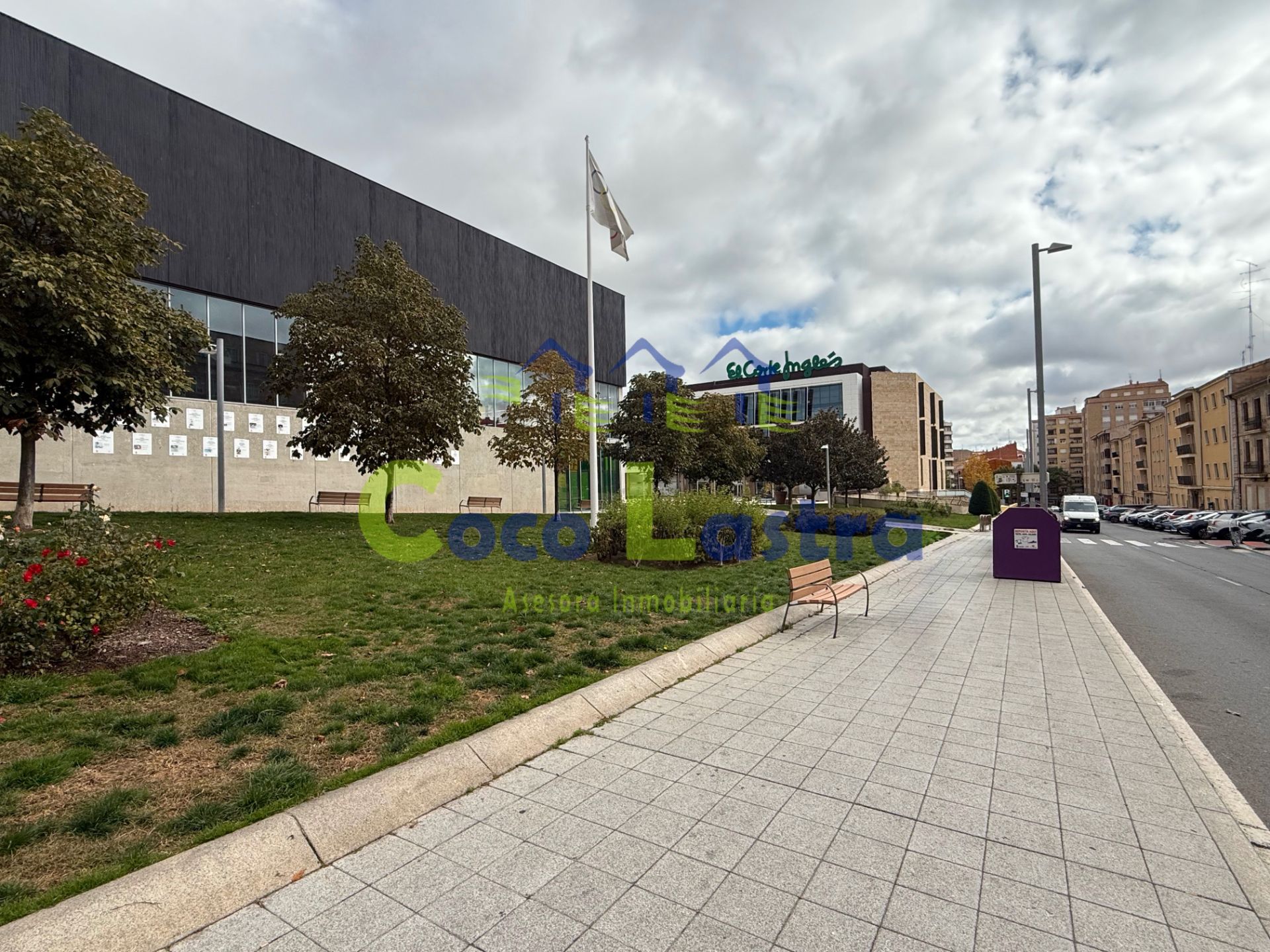 Vista exterior de Piso en venta en Salamanca Capital con Calefacción, Parquet y Balcón