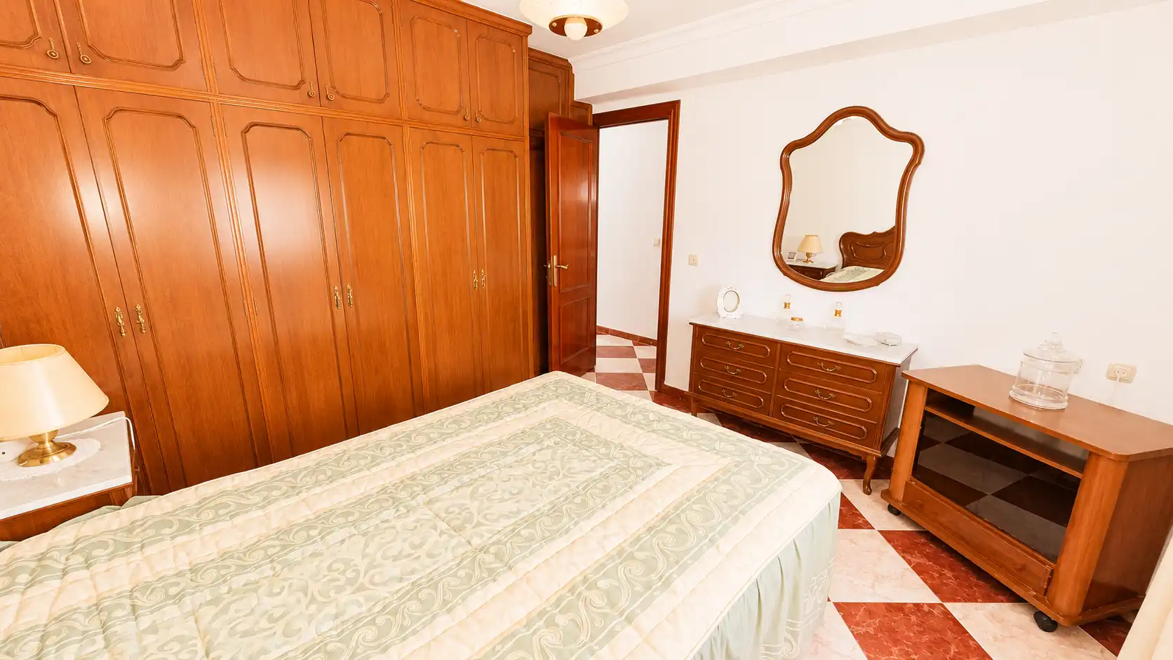 Habitación de Piso en venta en Málaga con Aire acondicionado, Terraza y Amueblado