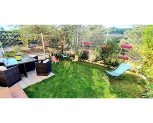 Jardí de Casa o xalet en venda en Entrena amb Aire condicionat, Calefacció i Jardí privat