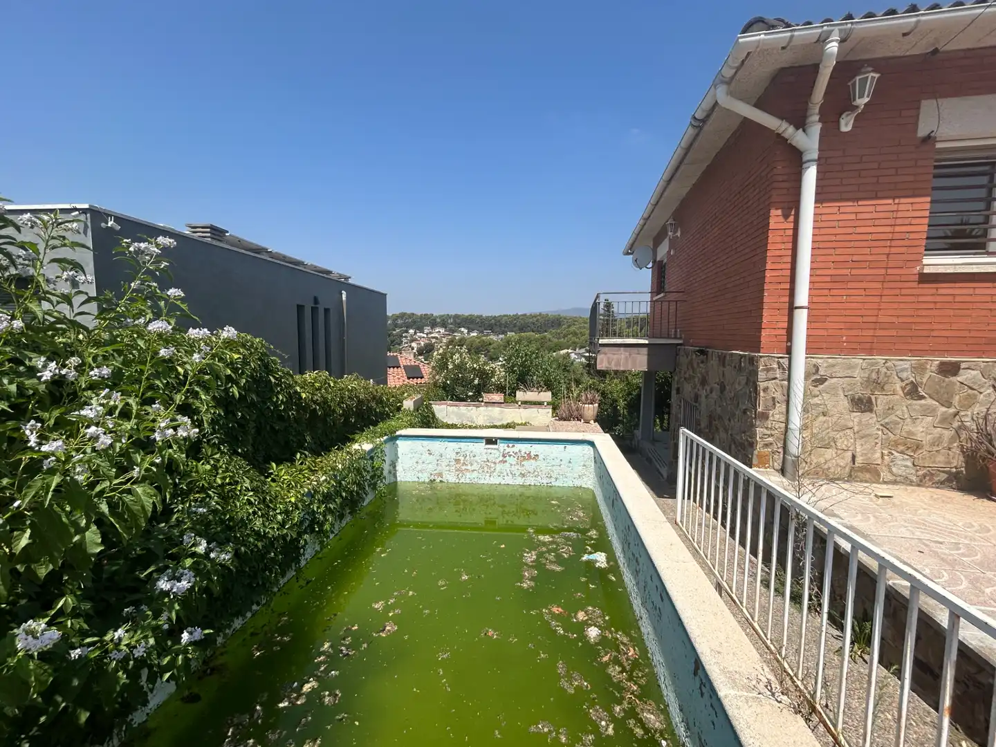 Piscina de Casa o xalet en venda en Lliçà d'Amunt amb Jardí privat, Piscina i Balcó