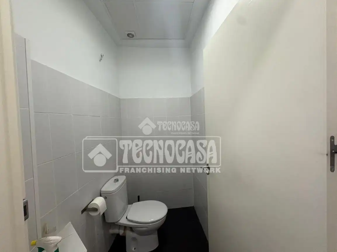 Local comercial de lloguer a Calle Fray Luis de León, imagen 7