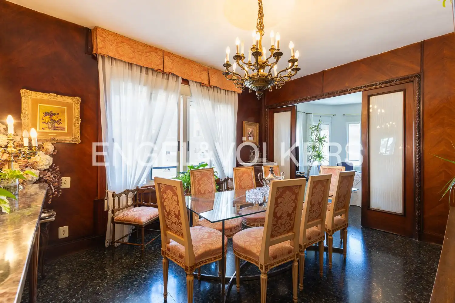 Comedor de Piso en venta en Valencia con Calefacción y Balcón