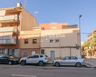 Vista exterior de Casa o xalet en venda en Viladecans amb Calefacció, Terrassa i Traster
