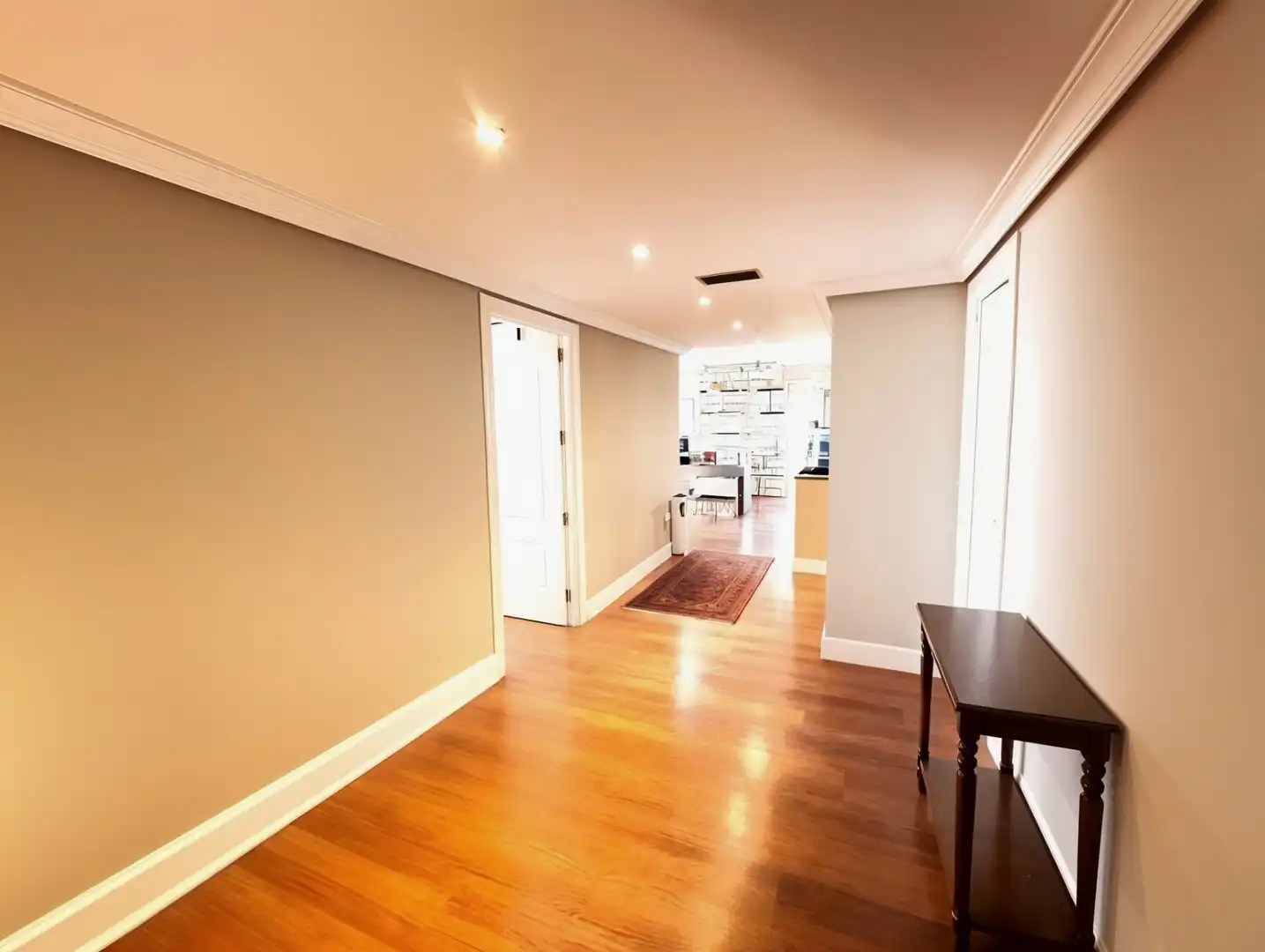 Flat for sale in Guadalajara  with Air Conditioner and Heating
