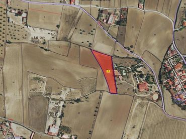 Rustikales Grundstück zum Verkauf in Urb. Calypo