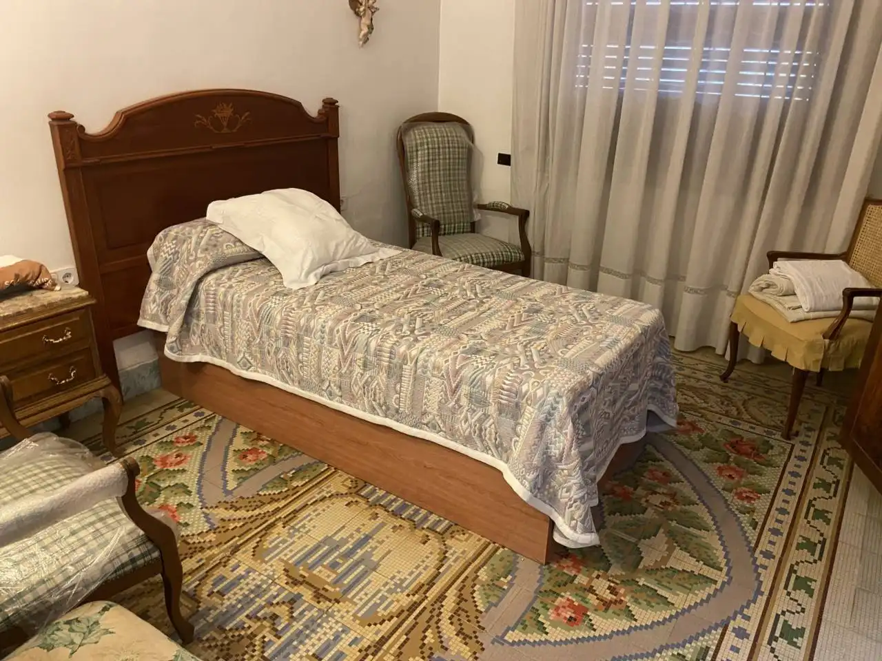 Habitación de Casa o chalet en venta en Torrent con Aire acondicionado, Calefacción y Jardín privado