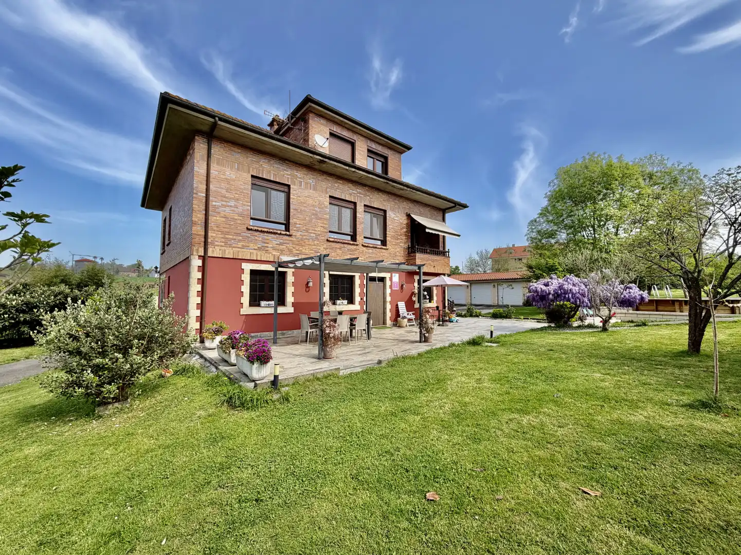 Vista exterior de Casa o chalet en venta en Ribamontán al Monte con Calefacción, Jardín privado y Terraza