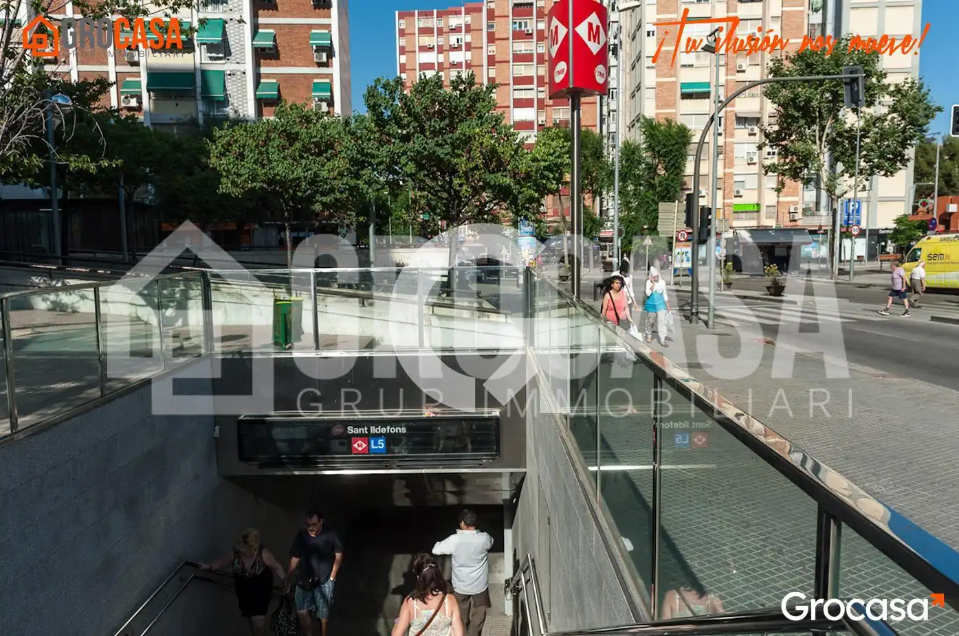 Vista exterior de Piso en venta en Cornellà de Llobregat con Aire acondicionado, Amueblado y Horno