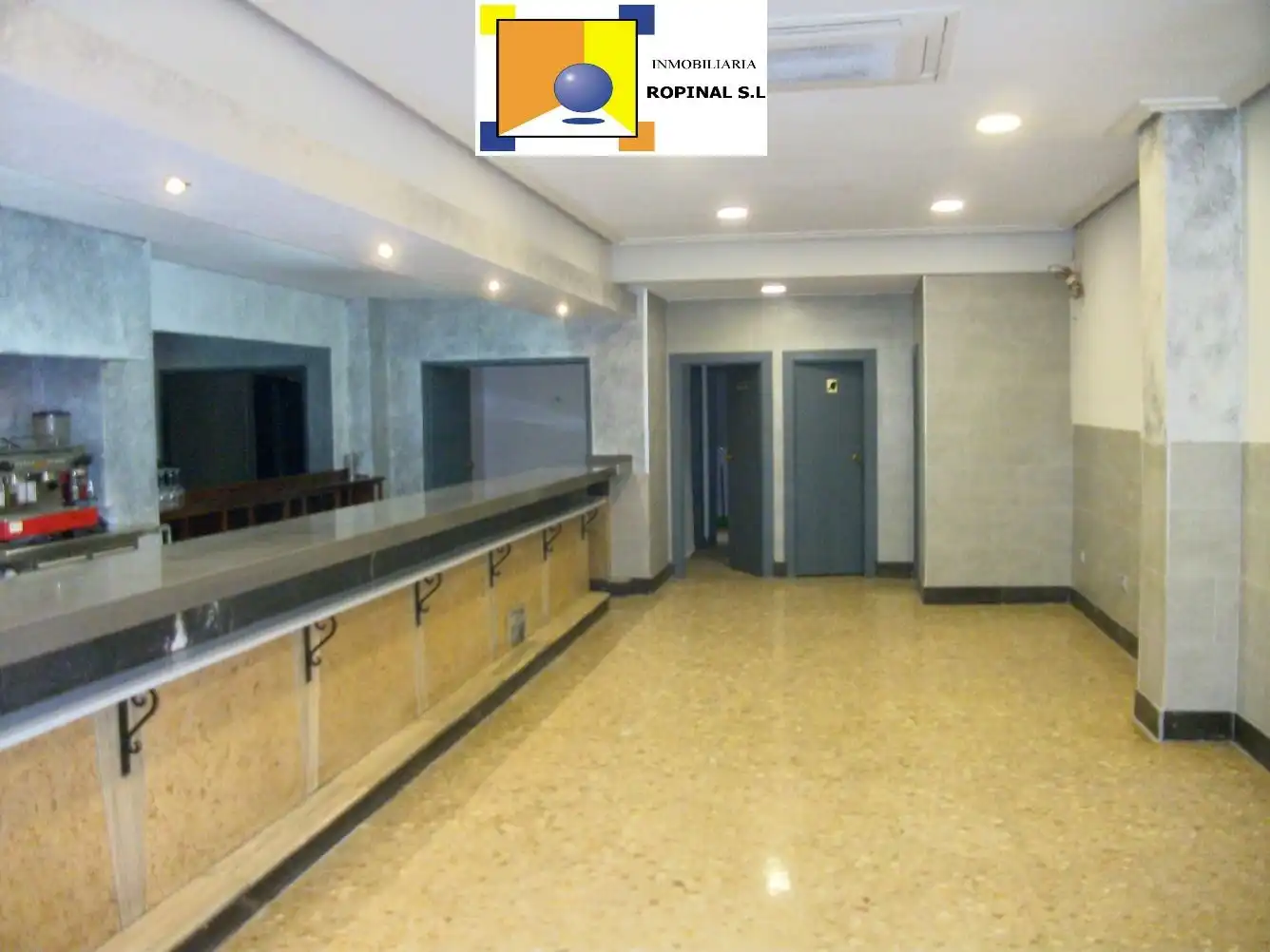 Local comercial en venta en PASEO DE SAN ANTONIO