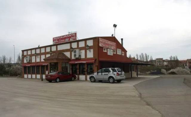 Local comercial en Venta en Villafría - La Ventilla - Castañares
