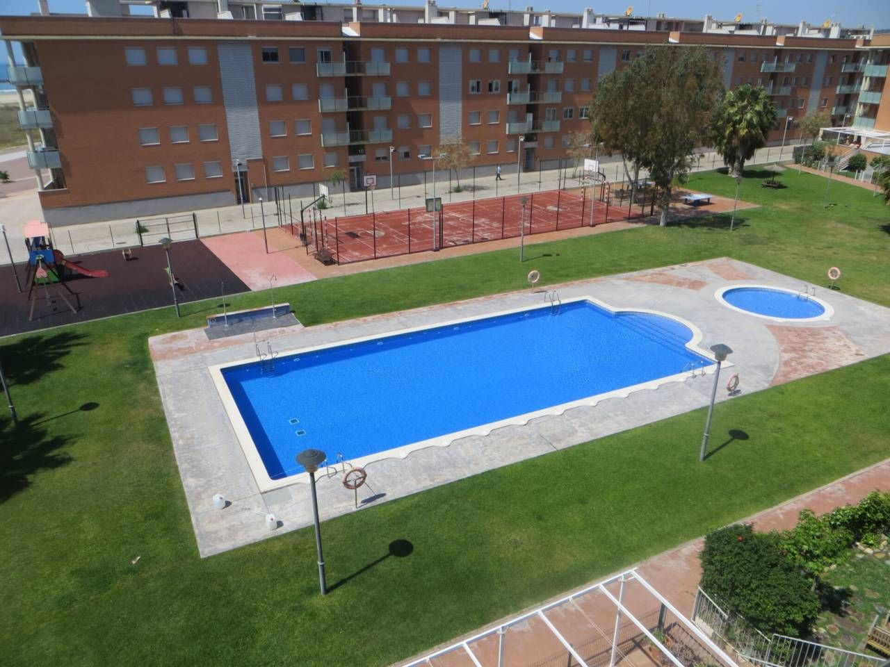 Swimming pool of Flat for sale in Cubelles  with Air Conditioner, Heating and Private garden