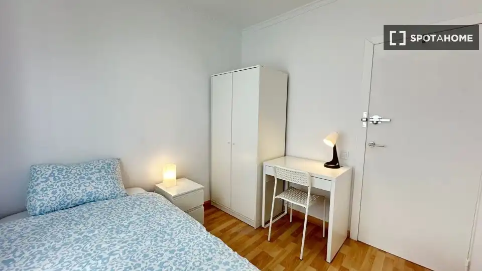 Bedroom of Flat for rent in Alcalá de Henares  with Air Conditioner, Heating and Furnished