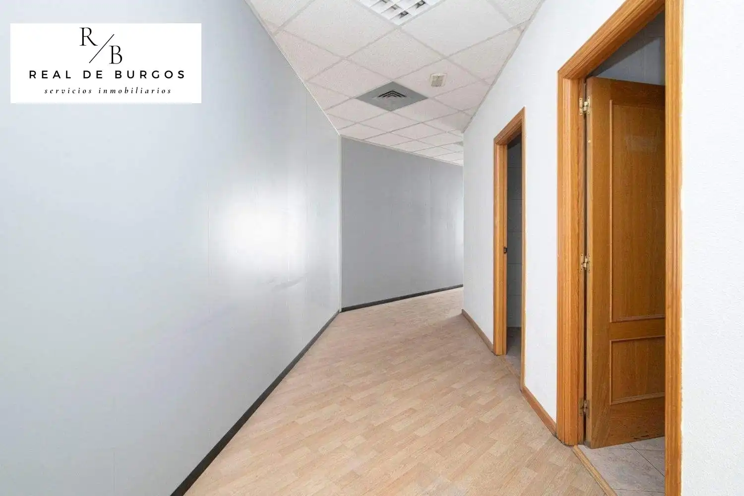 Office for rent in Valladolid  with Air Conditioner and Heating