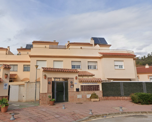 Exterior view of Single-family semi-detached for sale in Vélez-Málaga  with Swimming Pool