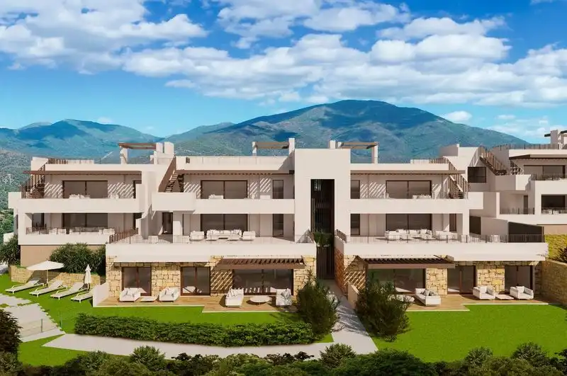 Penthouse with pool for sale in Istán, imagen 2