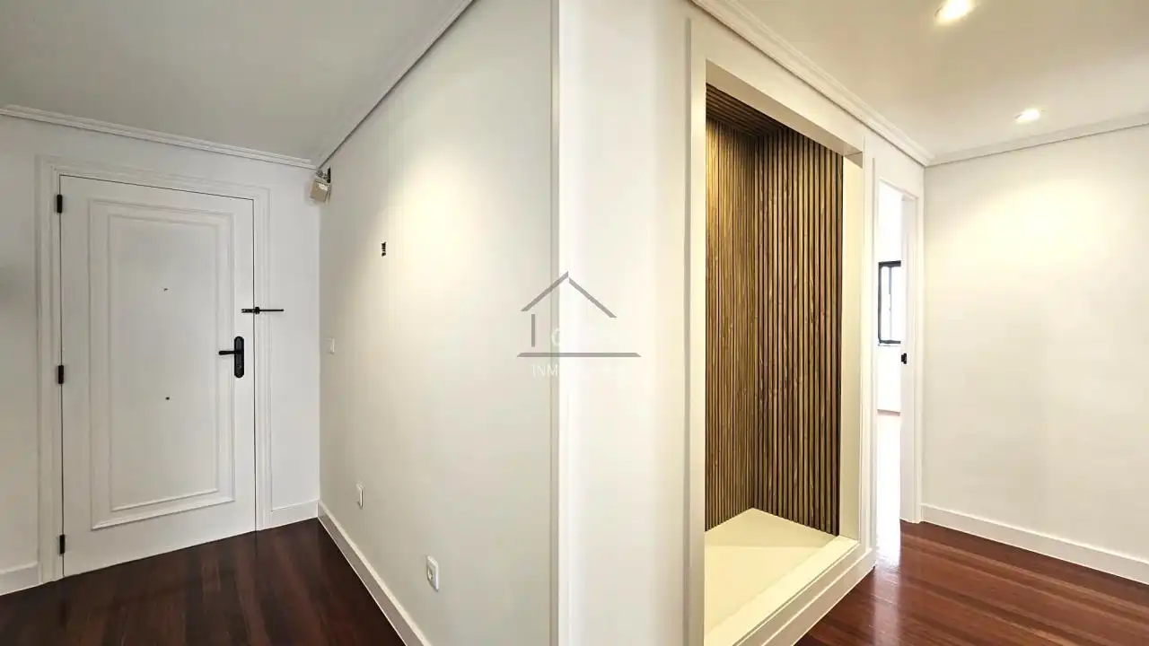Piso en venta en Ferrol con Calefacción y Trastero