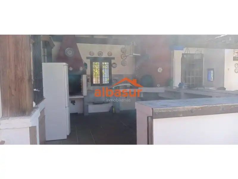 Villa con piscina in vendita a Periurbano Oeste - Sierra, imagen 3