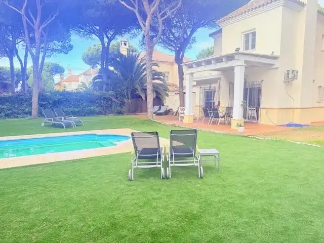 Jardín de Casa o chalet en venta en Chiclana de la Frontera con Aire acondicionado, Jardín privado y Trastero