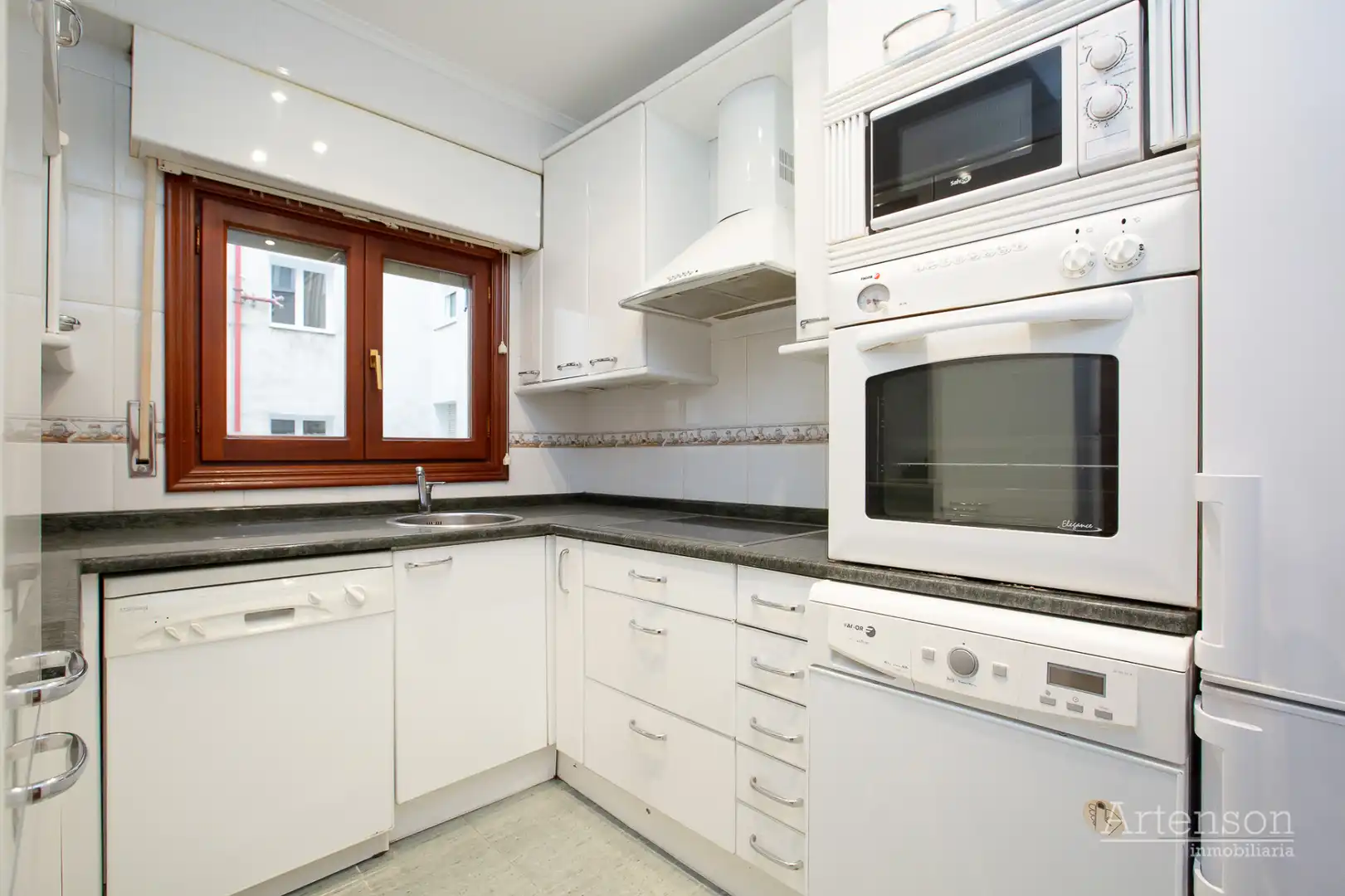 Kitchen of Flat for sale in Santurtzi   with Heating and Terrace