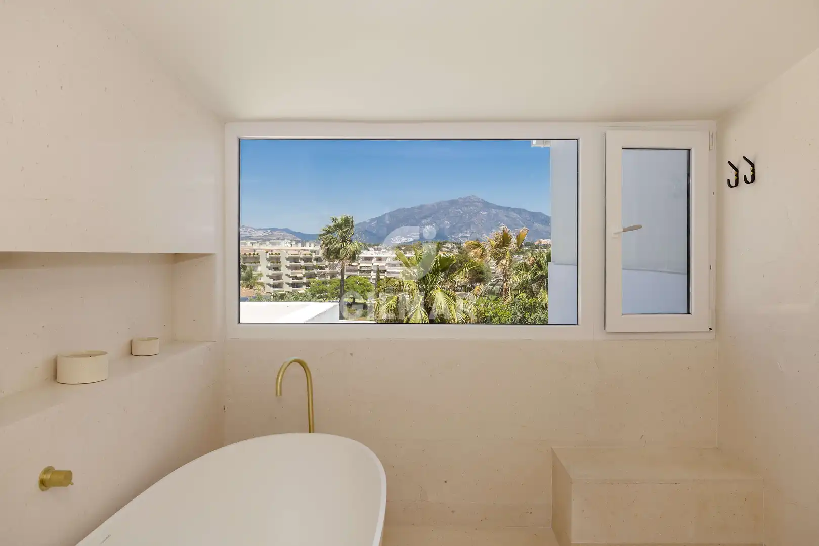 Bathroom of Detached homes for sale in Marbella  with Heating, Private garden and Swimming Pool