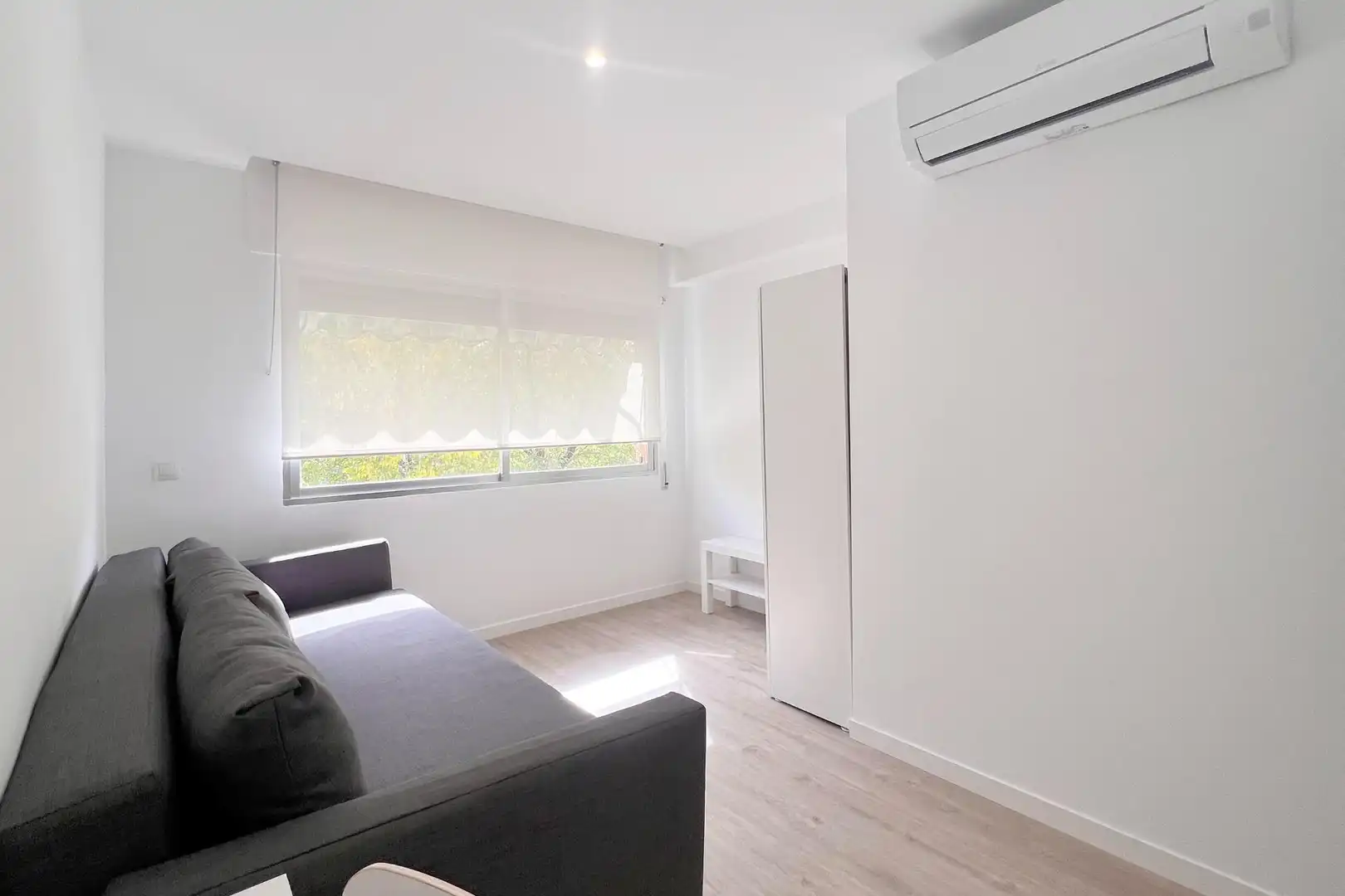 Room in Calle MANUEL DE FALLA, Norte - Universidad