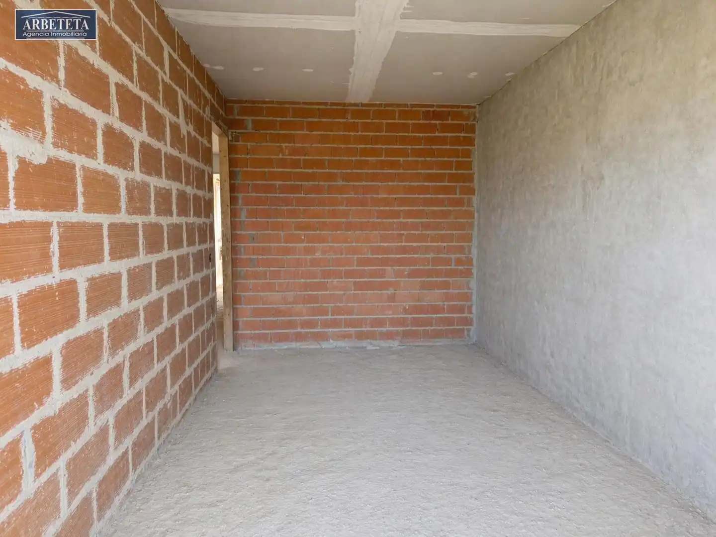Casa adosada en venta en Yebes