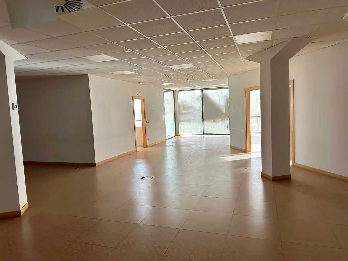 Fabrikhallen zur Miete in Peñacastillo - Nueva Montaña