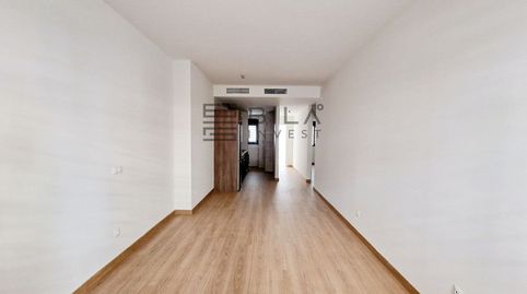 Foto 2 de Piso en venta en Vizcaya, Centro ciudad, Fuengirola