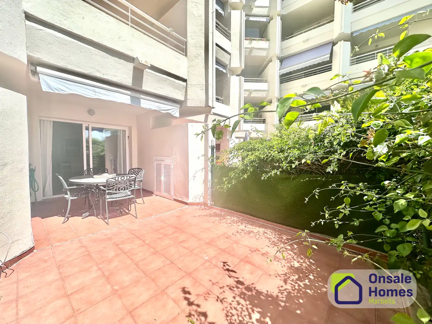 Terraza de Piso en venta en Marbella con Aire acondicionado, Terraza y Trastero