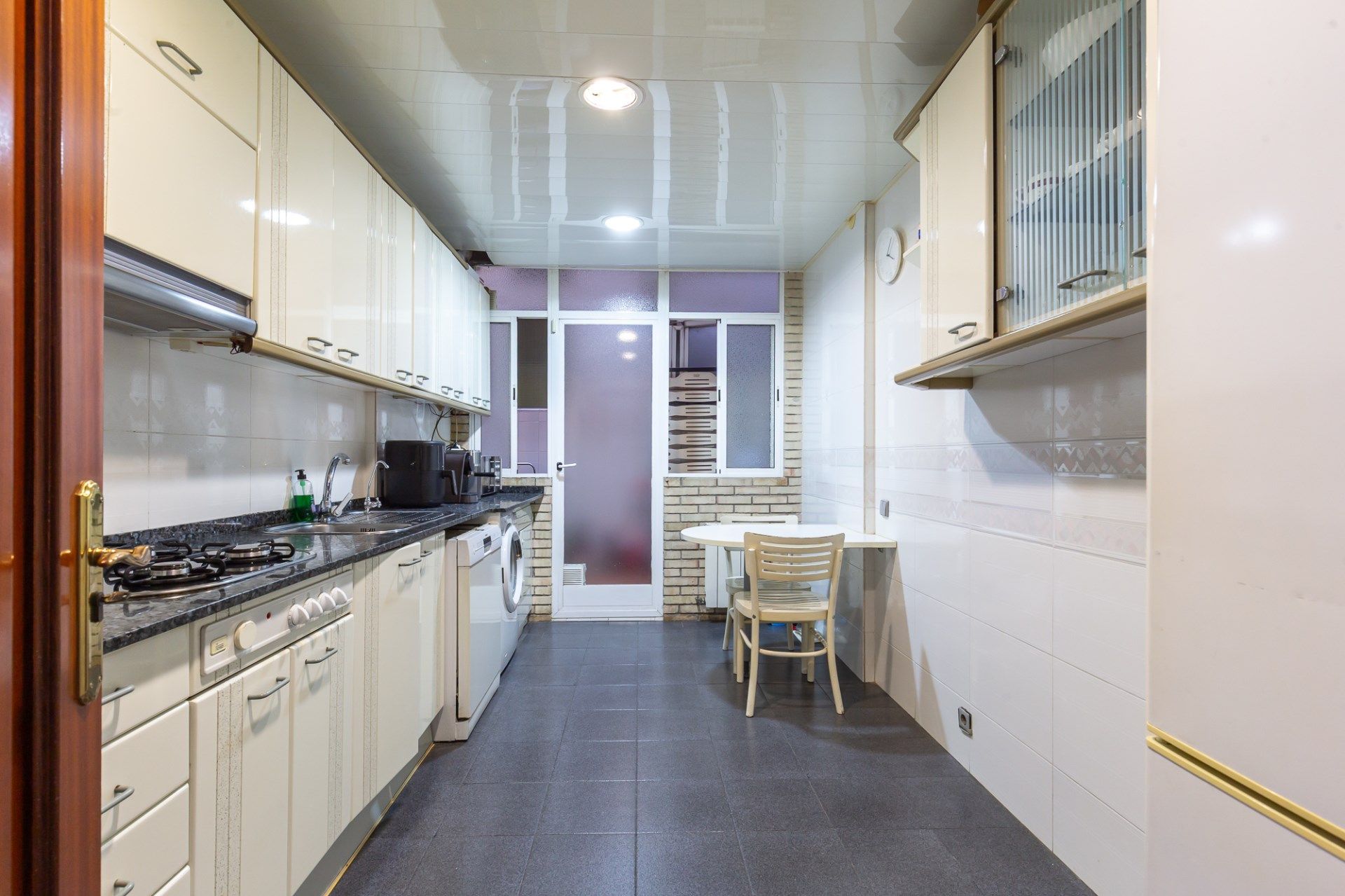 Cuina de Pis en venda en Esplugues de Llobregat amb Calefacció