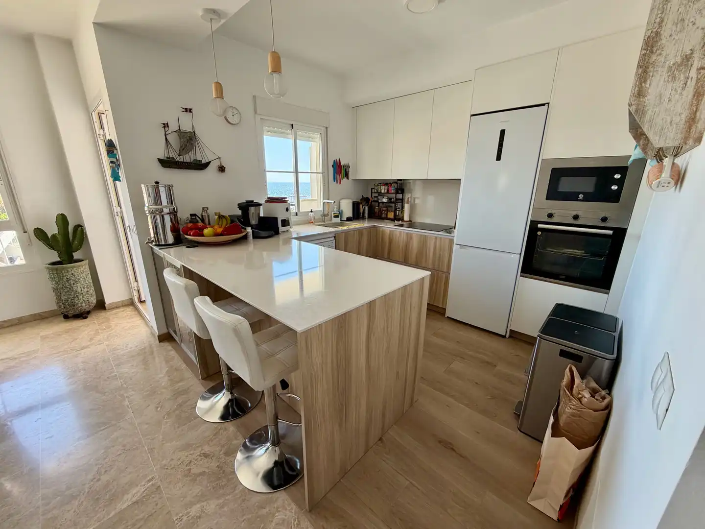 Cocina de Apartamento en venta en Estepona con Aire acondicionado, Terraza y Trastero
