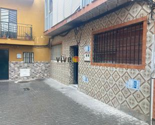 Exterior view of Flat for sale in  Sevilla Capital