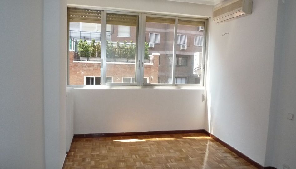 Piso de alquiler en Calle del Corazón de María, 25, Prosperidad