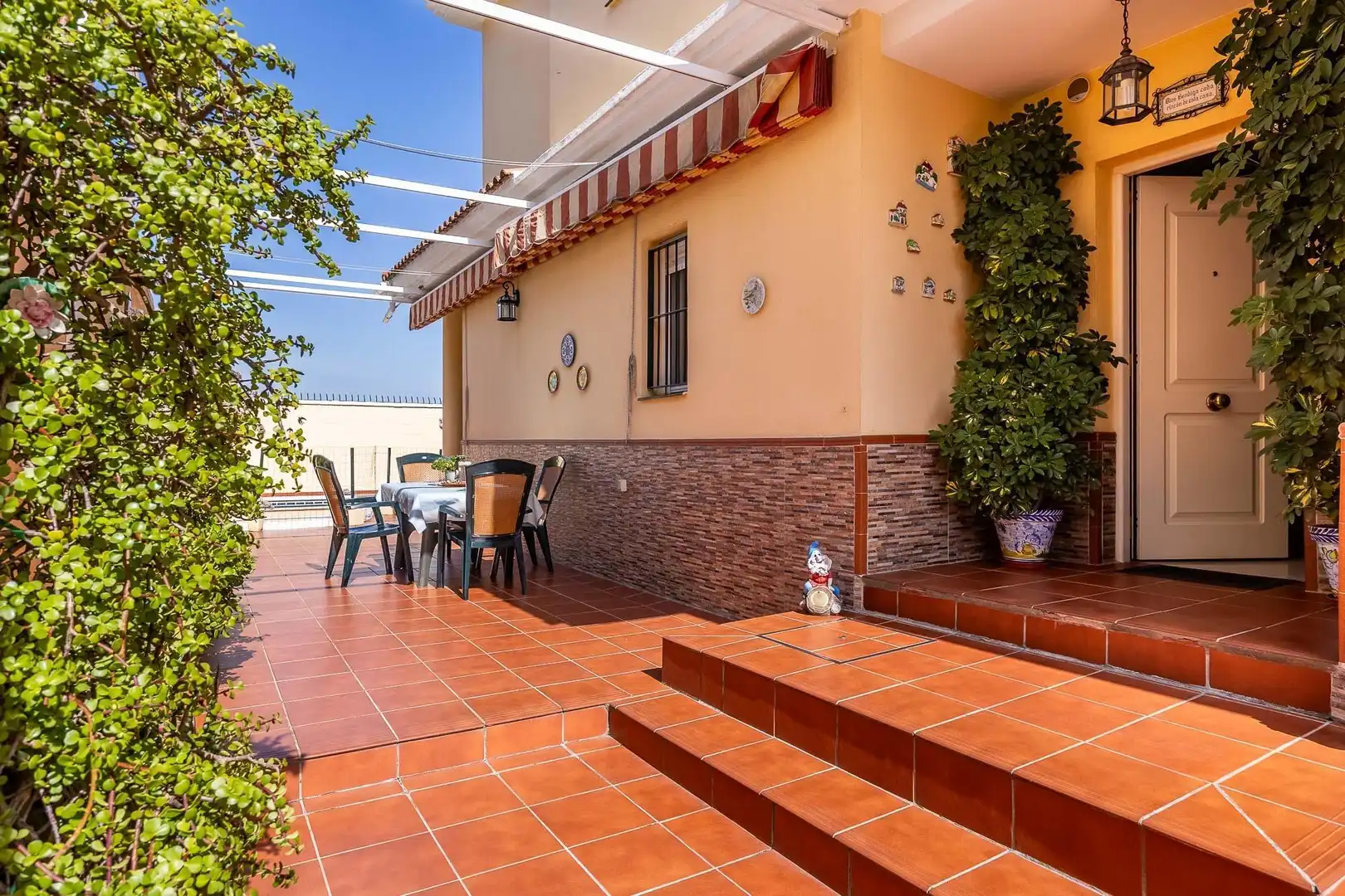 Terrace of Detached homes for sale in Mairena del Aljarafe  with Air Conditioner, Private garden and Terrace