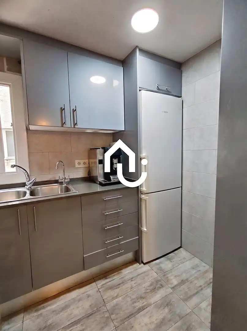 Piso con terraza en venta en Carrer de Mossèn Jacint Verdaguer, imagen 7