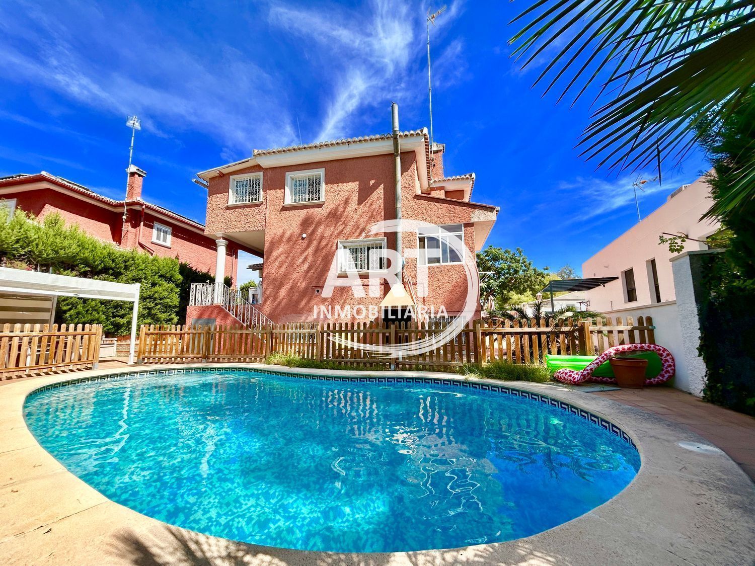 Exterior view of House or chalet for sale in Paterna  with Air Conditioner, Heating and Private garden