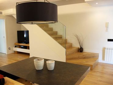 Casa aparellada amb balcó en venda a Carrer SEBASTIA PUIG I MIRO