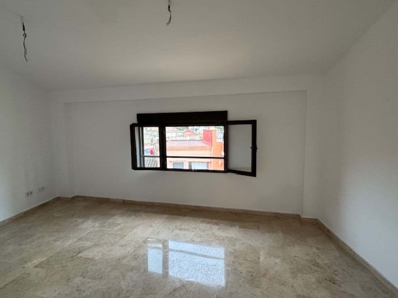 Bedroom of Flat to rent in Serra  with Air Conditioner and Heating