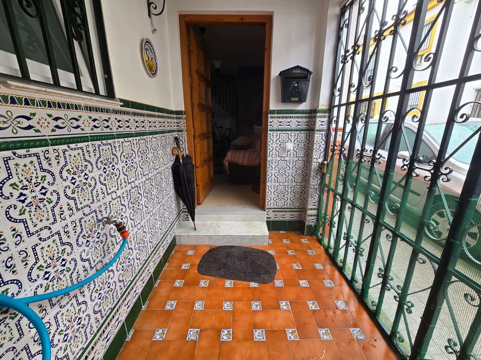 Casa adosada en venda en Castilleja de la Cuesta amb Aire condicionat