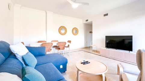 Foto 2 de Apartament en venda a Urbanización Marbesa, 122, Marbesa, Málaga