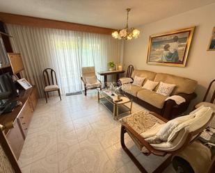 Living room of Single-family semi-detached for sale in  Madrid Capital  with Heating and Private garden