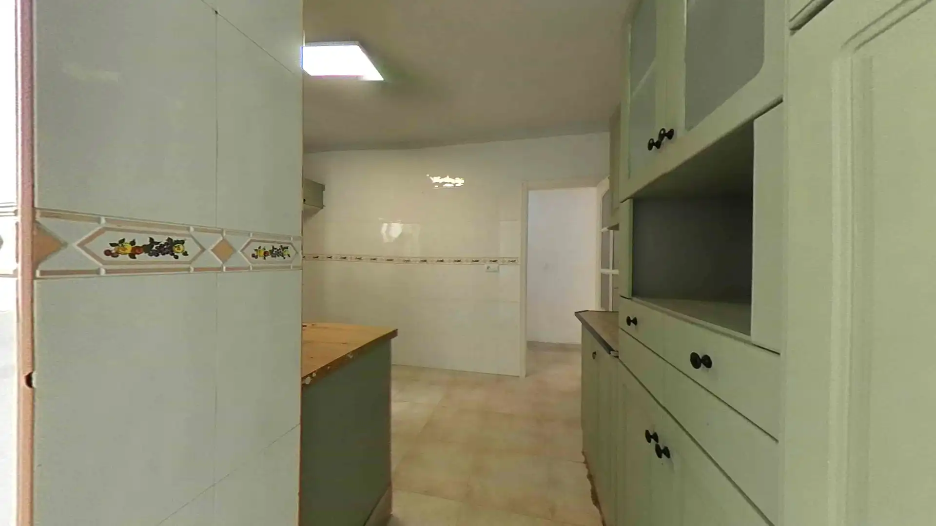 Küche von Wohnung zum Verkauf in Bigastro mit Klimaanlage und Balkon