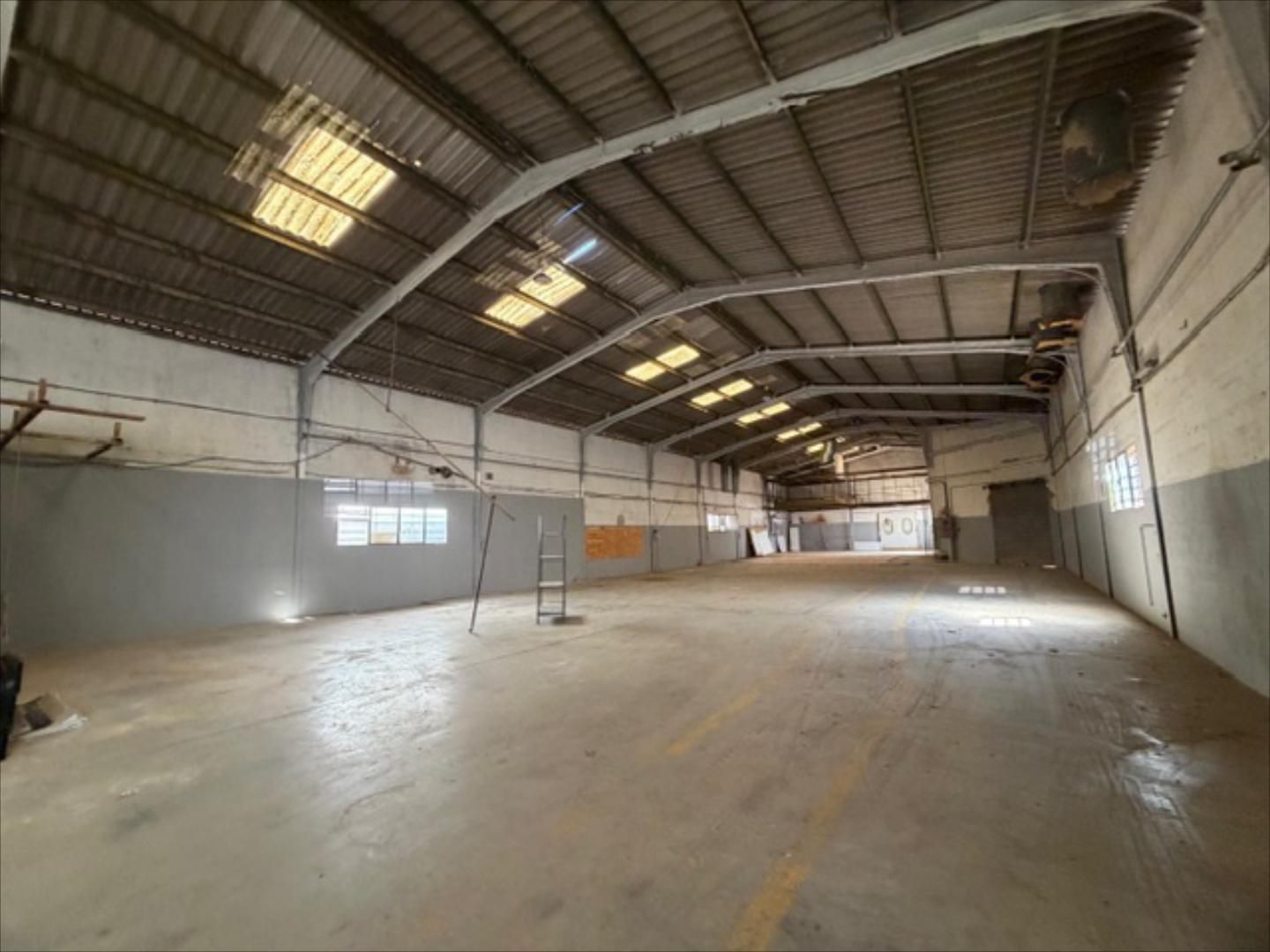 Vista exterior de Nave industrial de alquiler en Albal