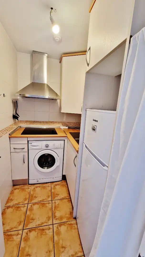 Cuina de Apartament en venda en Vélez de Benaudalla amb Aire condicionat, Calefacció i Balcó